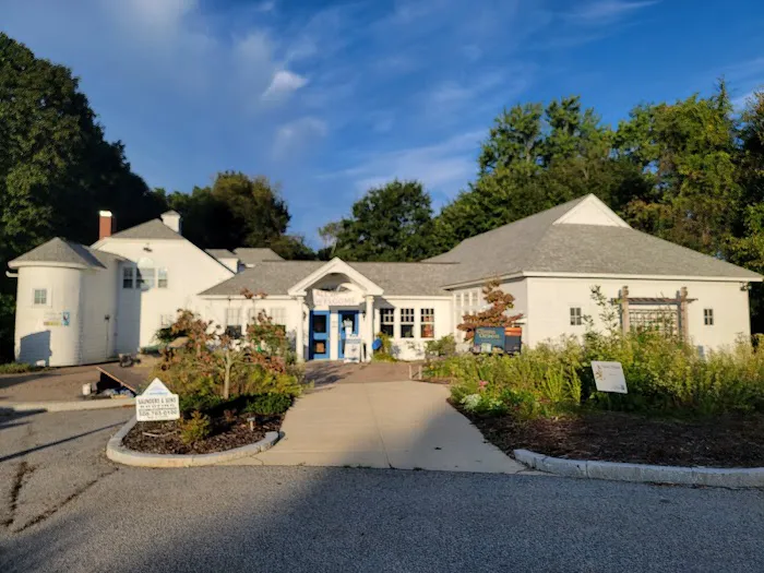 Saunders & Sons Roofing Picture 2