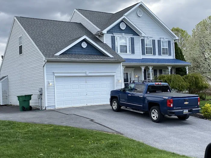 C &J Roofing, LLC Picture 2