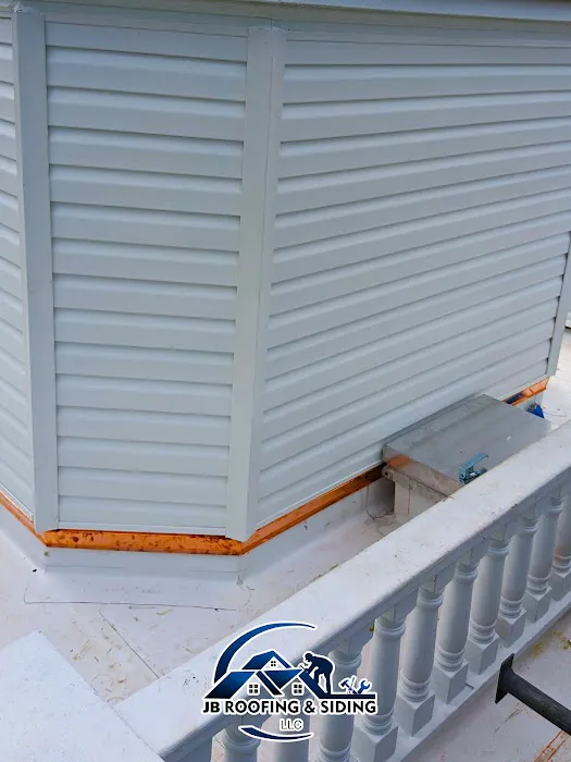 JB roofing and siding Picture 4