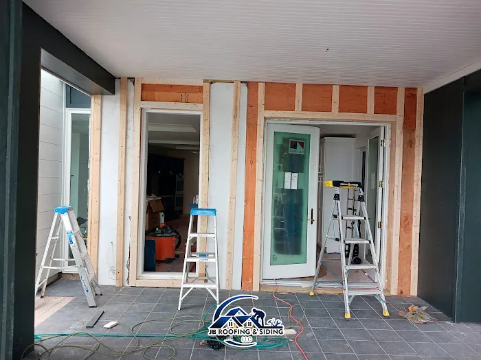 JB roofing and siding Picture 2