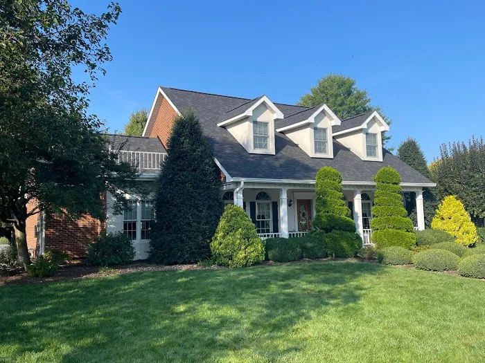 3 Clovers Roofing & Construction Inc. Picture 3