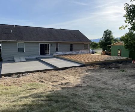 3 Clovers Roofing & Construction Inc.