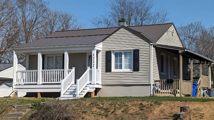 Peak Roofing, LLC Picture 3