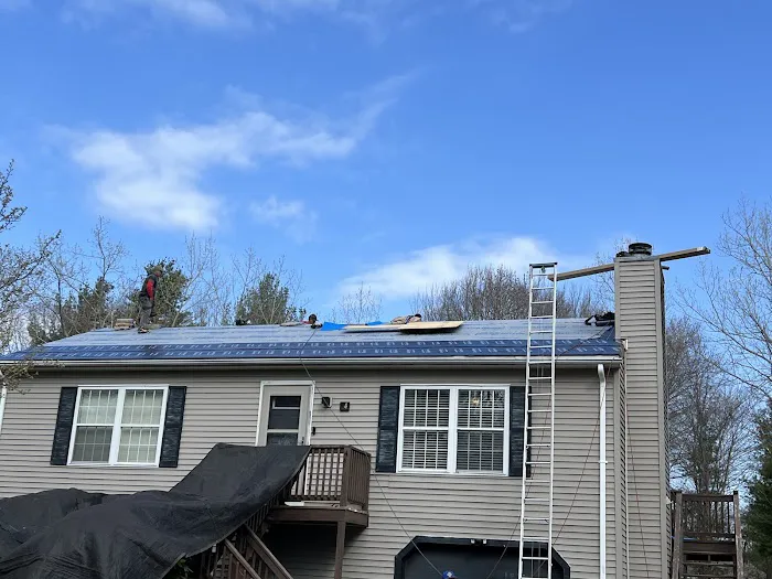 Nor'easter Roofing LLC Picture 1