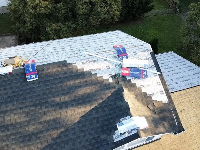 One Up Roofing Picture 3