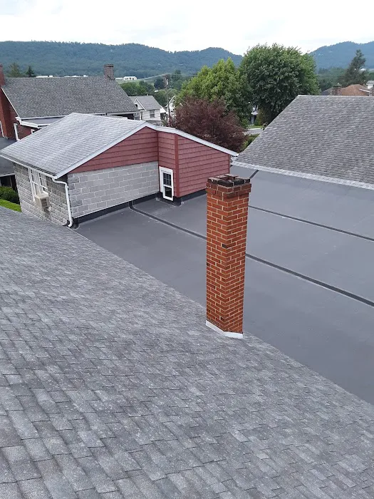 Bill's Roofing LLC Picture 2