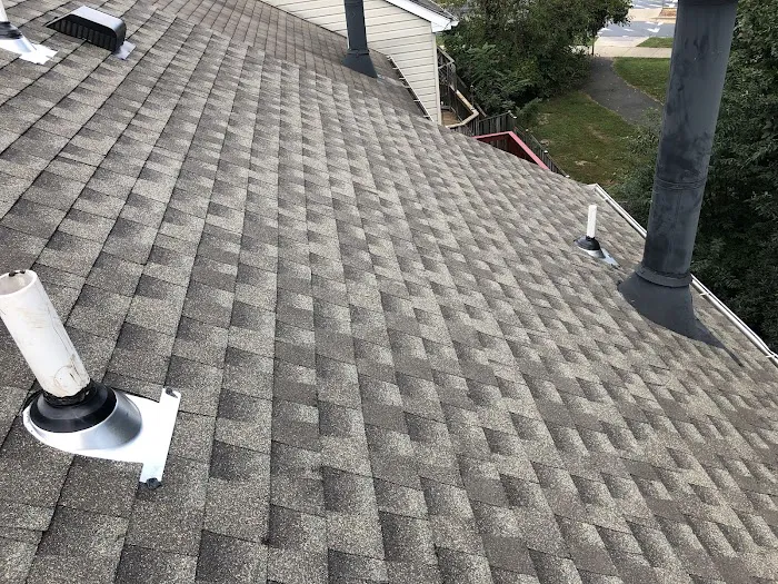 M&M Roofing and Siding Corporation Picture 1