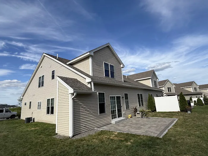 SKYLINE ROOFING & SIDING SERVICES INC Picture 1