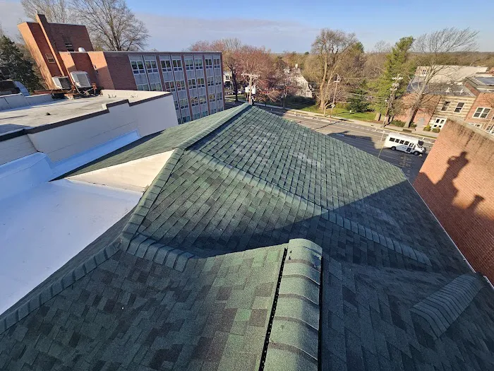 E&E Contracting LLC Picture 1