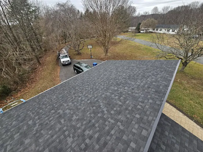 E&E Contracting LLC Picture 2