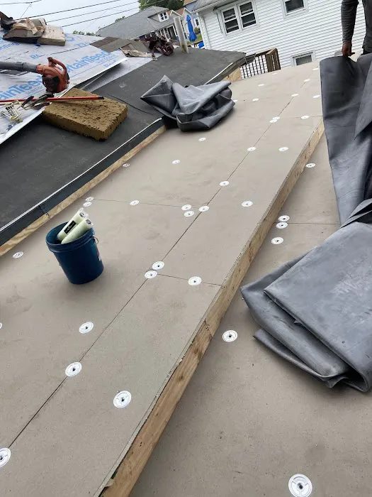 Mike's Roofing Construction Picture 7