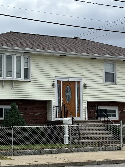 Mike's Roofing Construction Picture 3