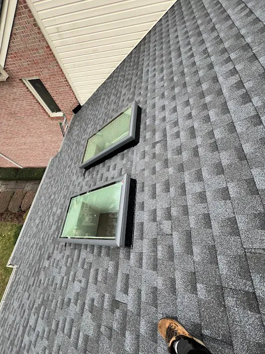 Motto’s Roofing and Construction LLC Picture 1