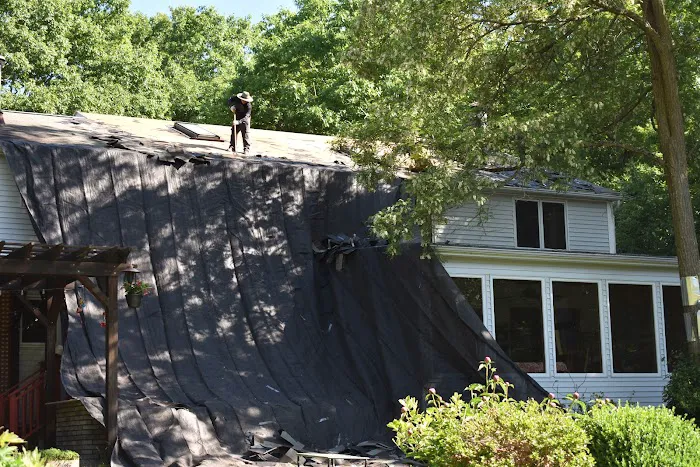 A&R MBE Roofing Contractors LLC Picture 10