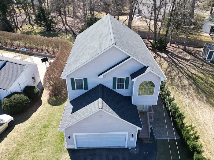 H&R ROOFING Picture 8