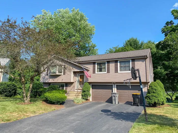 H&R ROOFING Picture 2