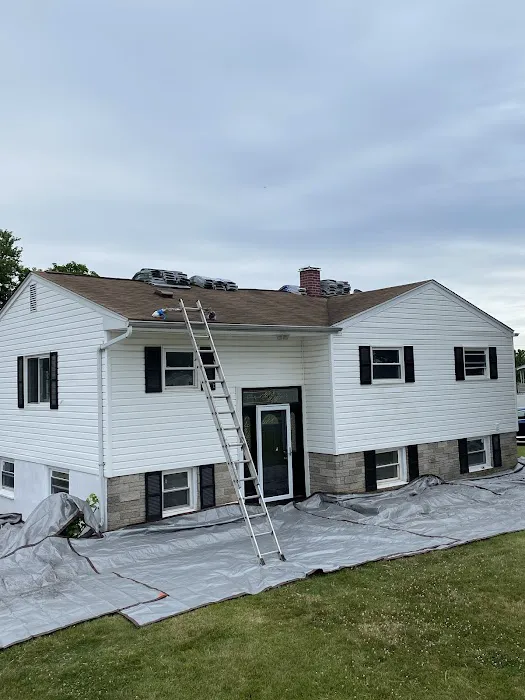 NNA CREWS LLC Picture 1