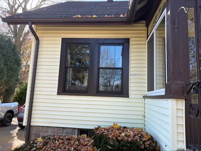 Shore Lock Homes Picture 8