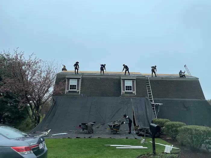 Cloutier Roofing Picture 1