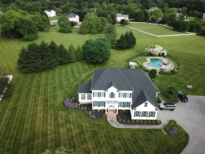 Four Seasons Roofing Picture 2