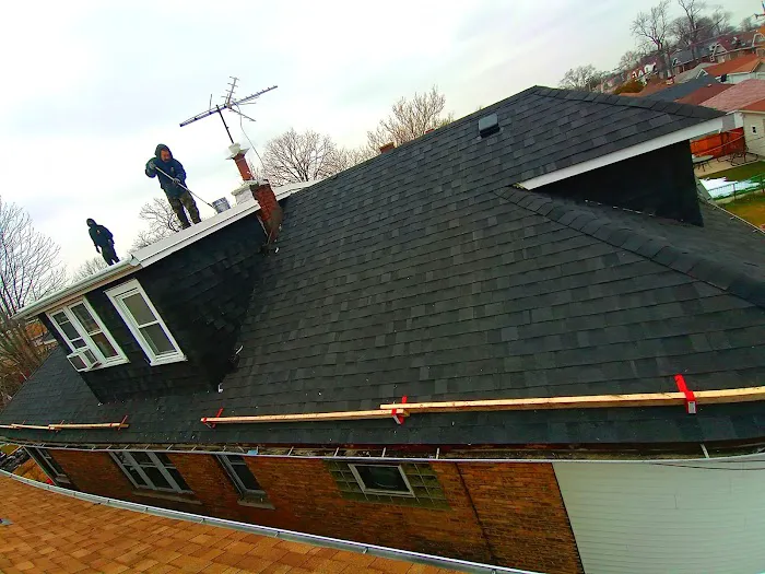 Roofing Service Pro's Picture 1