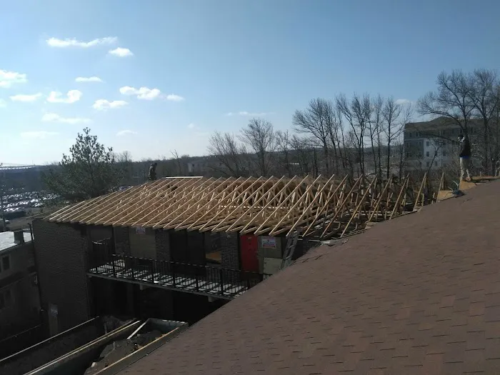 Reyes roofing Picture 7