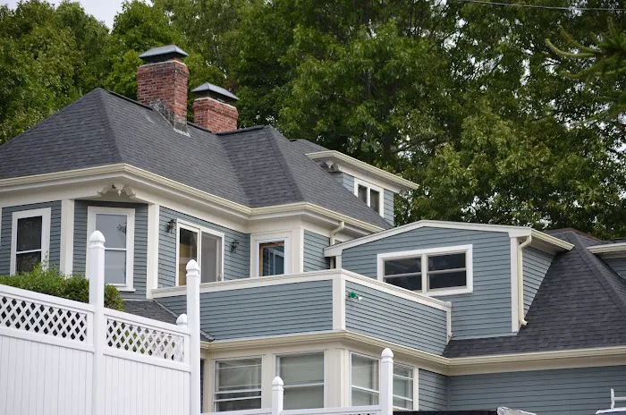 O'LYN Roofing Picture 9