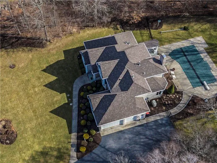 B & R Fournier Construction Inc Picture 1