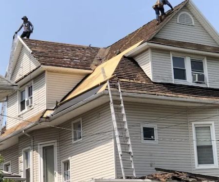 RI Roofer
