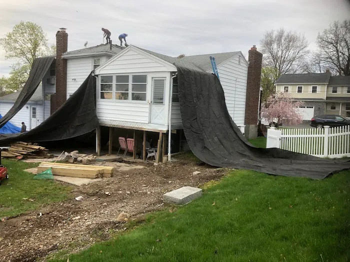 Expert Roofing & Siding Construction Picture 7