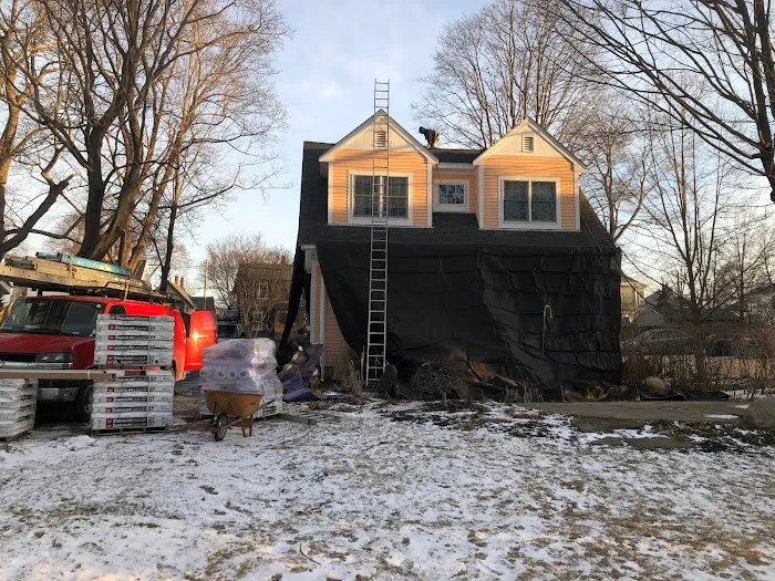 Expert Roofing & Siding Construction Picture 10