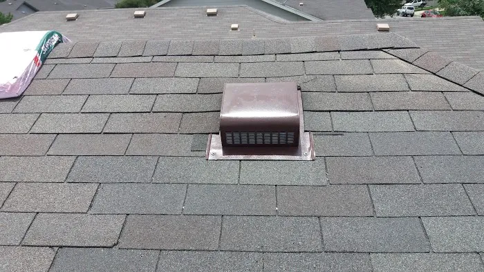 Stoughton Roofers Picture 5