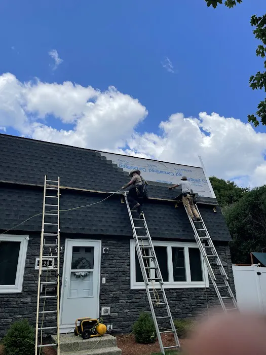 KMK Roofing Picture 1