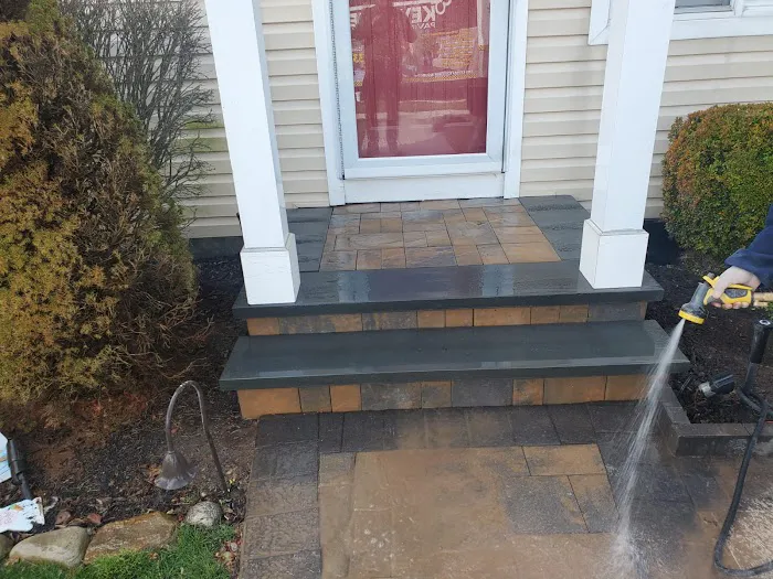 Go Pro Roofing & Construction Picture 1