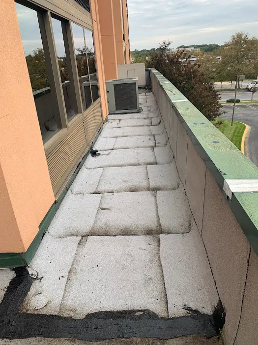 Niko's Roofing Picture 2