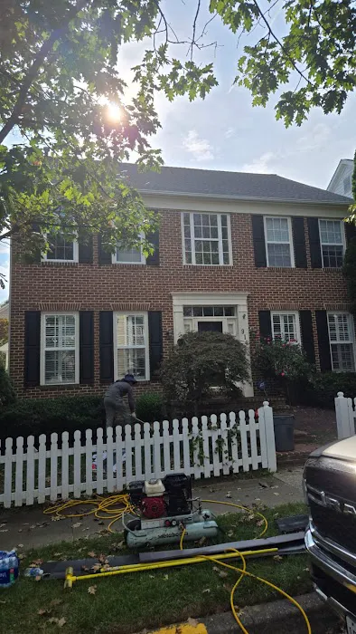 Crown Guard Picture 3