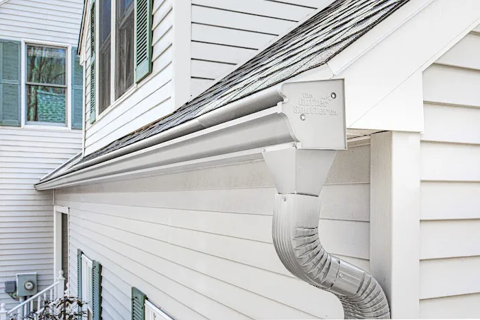 Adam Vaillancourt Roofing & Gutters Picture 4