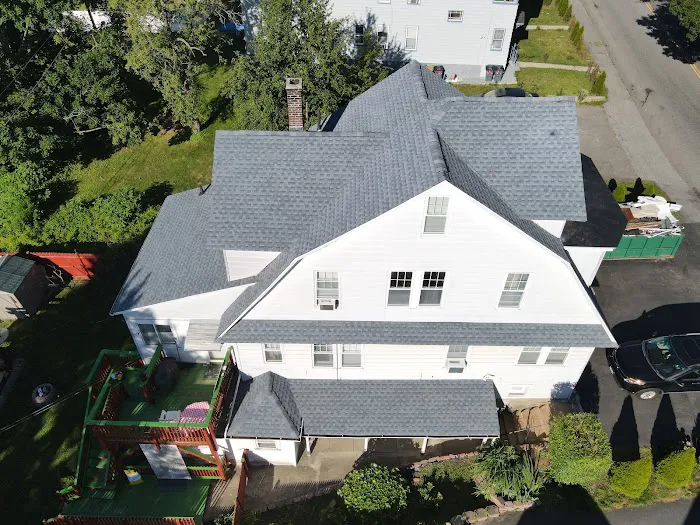 Hemlock Roofing LLC Picture 9