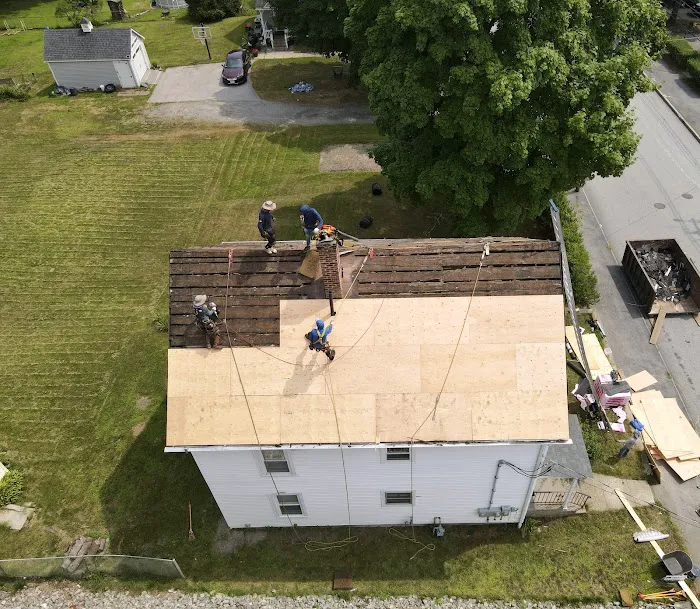 Hemlock Roofing LLC Picture 3