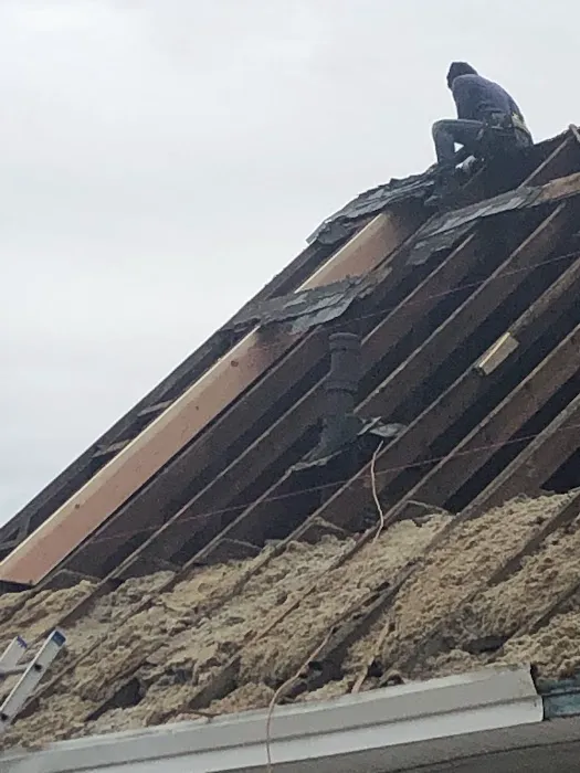 Fraternity Roofing and Solar Picture 4