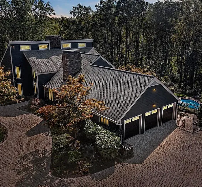 GRB Roofing - A Division of Golden Ratio LLC Picture 9