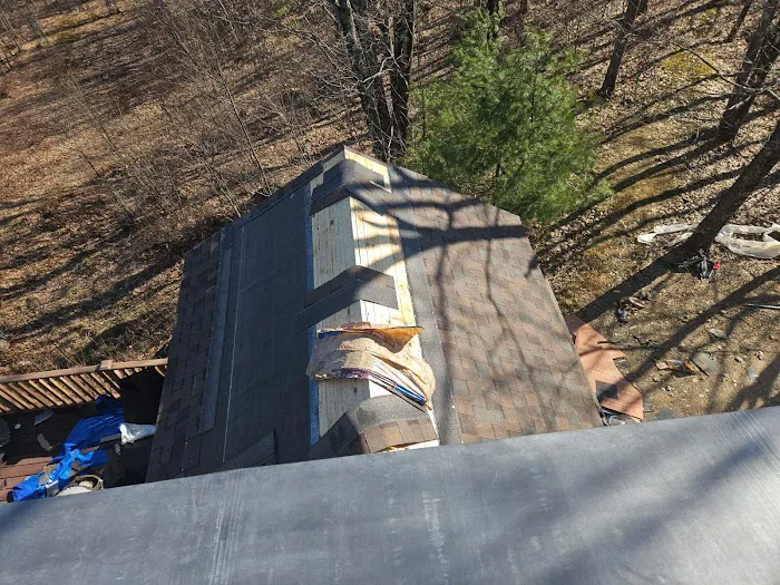 Bryan Siding & Roofing LLC Picture 7