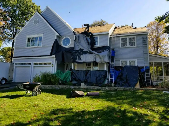 Roofing Service Pro's Picture 1