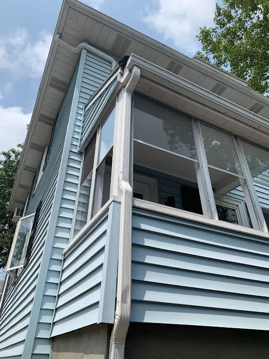 FRS Roofing + Gutters Picture 4