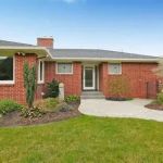 How to Choose a Roof Color for a House in a Homeowners Association (HOA)