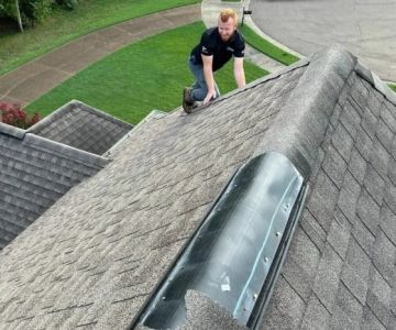 How to Choose a Roofing Contractor That Offers a Comprehensive Maintenance Program