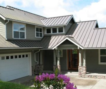How to Choose a Roofing Material for High Wind Areas