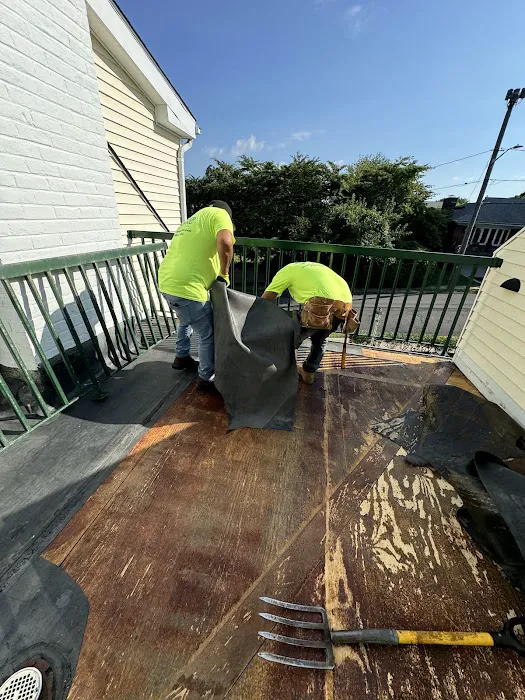 Power Roofing & Siding Contractor Picture 2