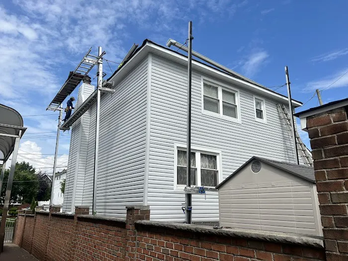 VEVA Roofing and Construction Picture 1