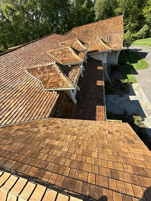 Maspeth Contracting Corp. dba Maspeth Roofing & Siding Picture 6